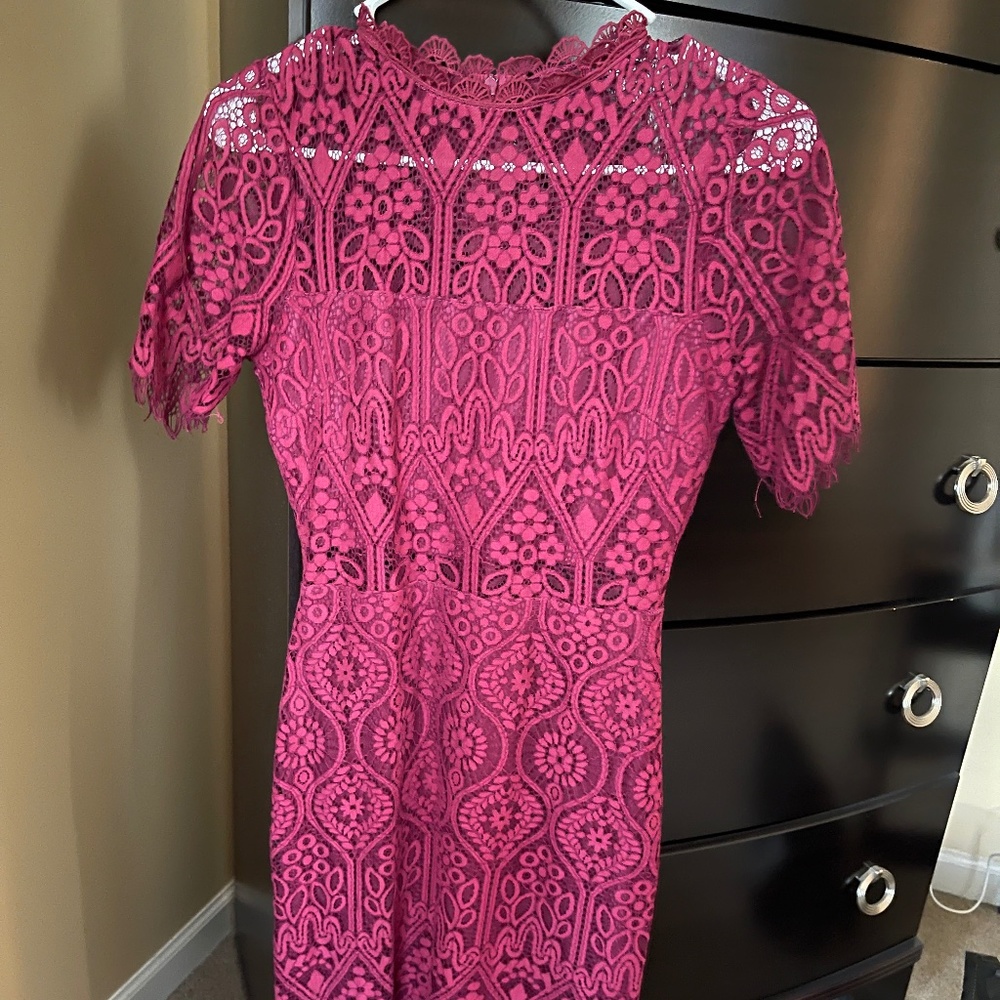 Lace midi bodycon dress